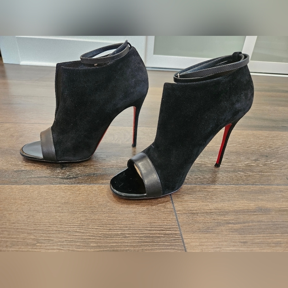 Christian Louboutin Diptic Black Peep-Toe Heels - Size 37 1/2 US 7.5-8 - Picture 9 of 16
